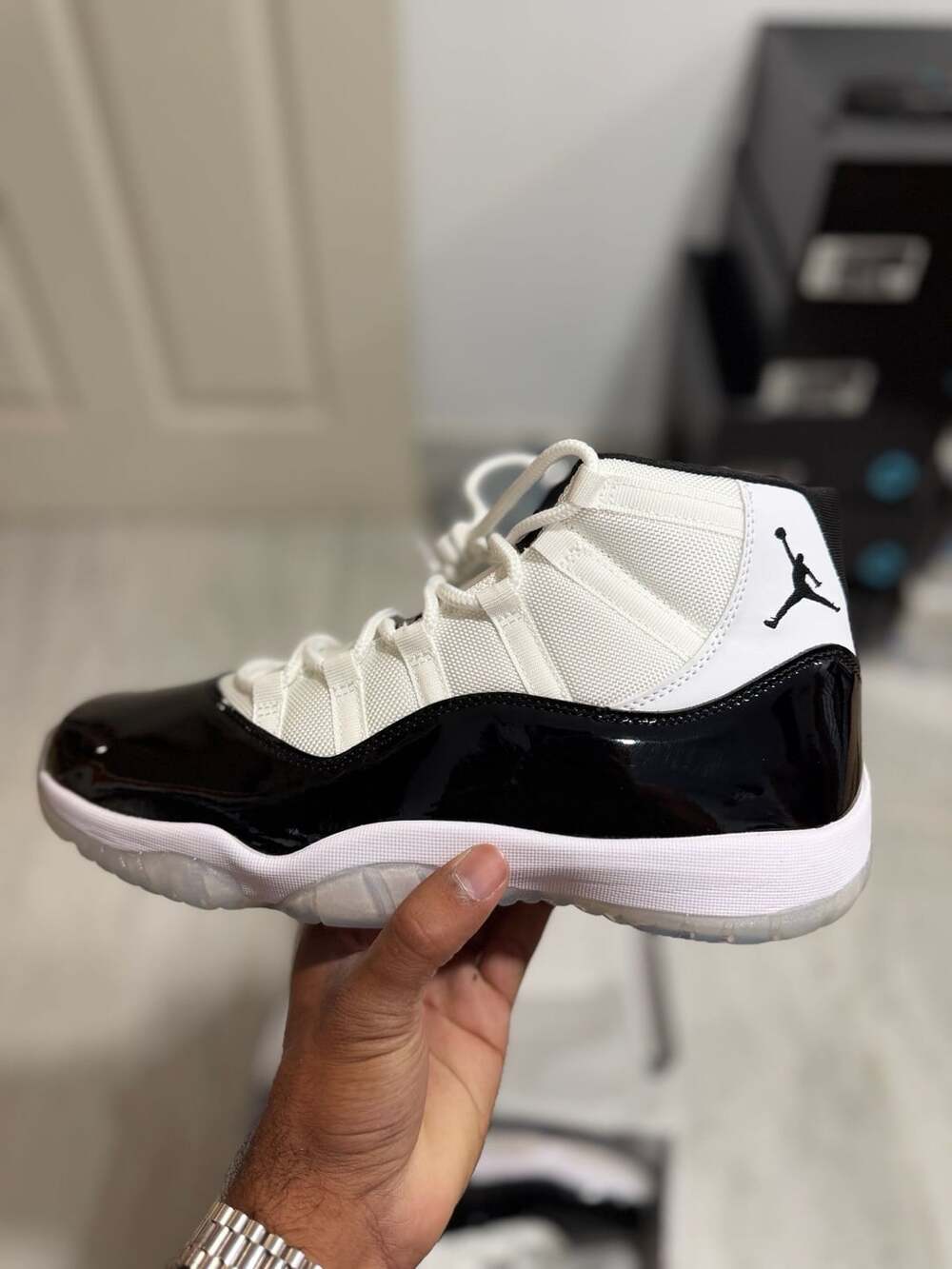 Nike Air Jordan 11 Retro Concord DMP Gratitude Sneakers
